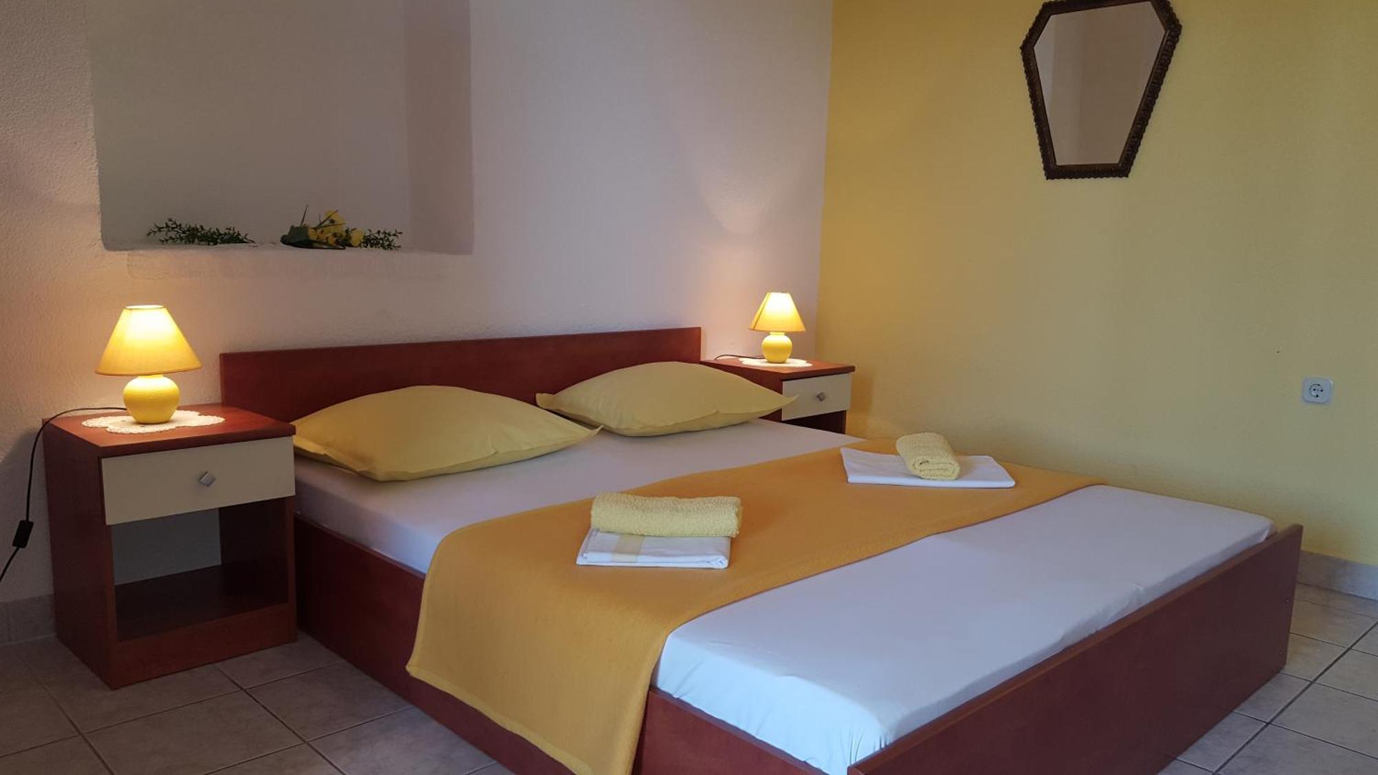 Apartments With A Parking Space Gradac, Makarska - 11332 Gradac  Room photo