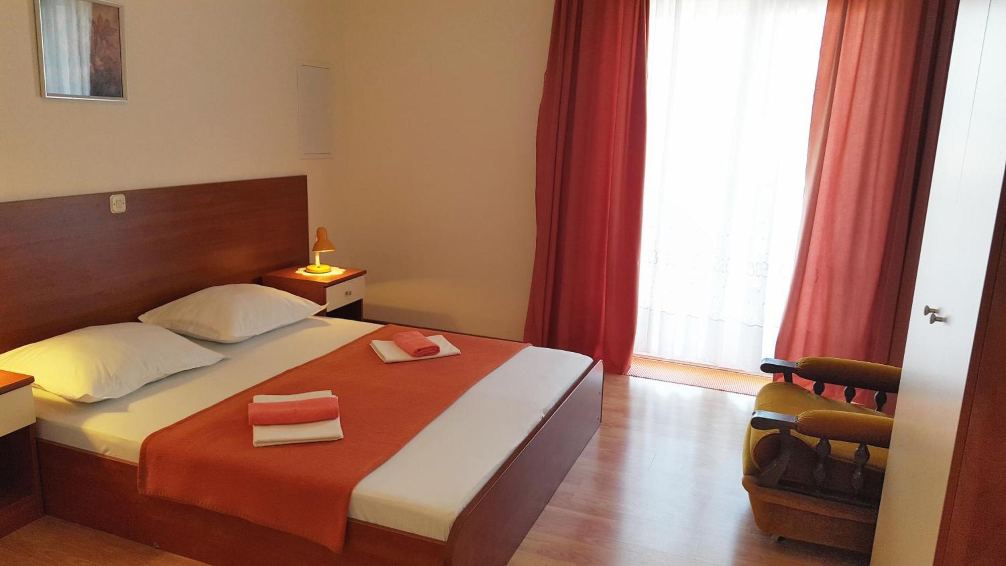 Apartments With A Parking Space Gradac, Makarska - 11332 Gradac  Room photo